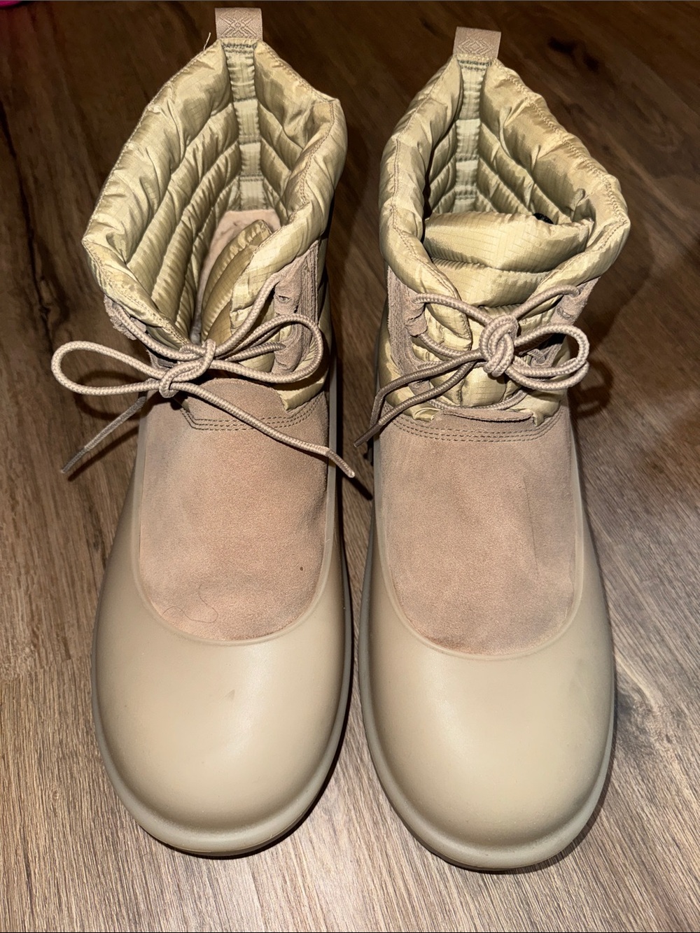 Ugg classic mini lace-up weather boots size - 12